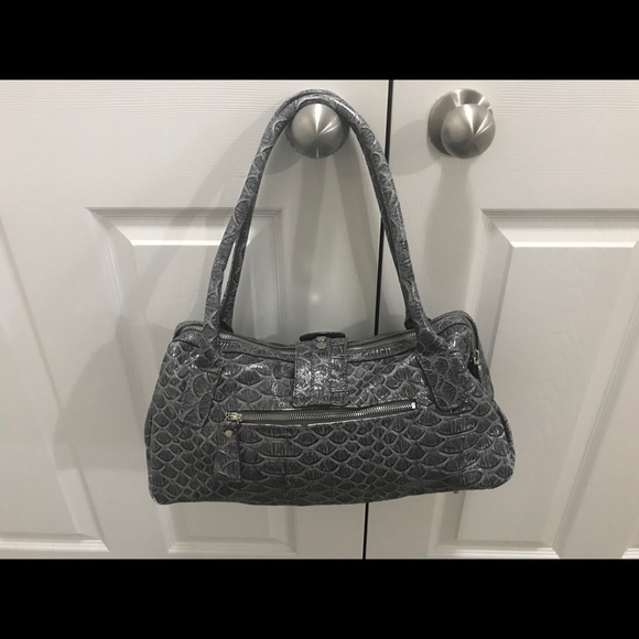 Gray Guess Purse - Picture 2 of 4